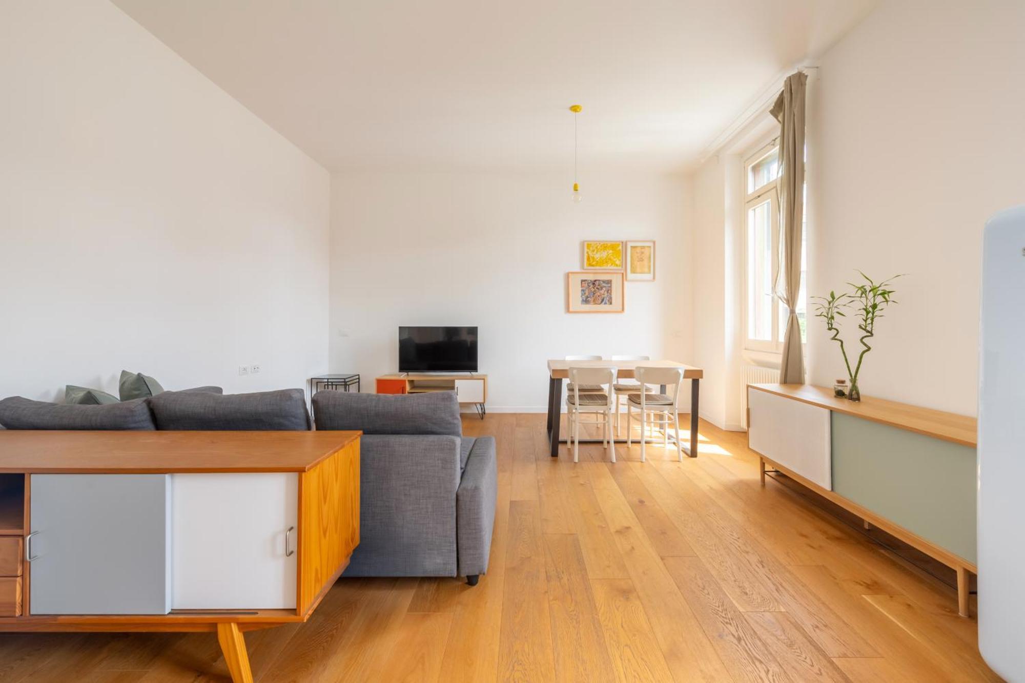 Milano Isola - Bright 2-Room Apartment With Balcony מראה חיצוני תמונה
